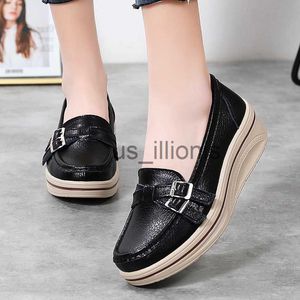 Klänningskor 2022 Spring Autumn Women Flats Platform Loafers Lägerläder Comfort Wedge Moccasins Orthopedic Slip on Casual Shoes Plus Size J230727