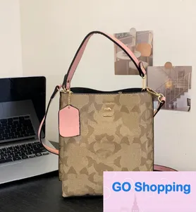 Bolsa feminina clássica feminina nova moda européia com estampa floral bolsas de ombro versáteis de grande capacidade atacado