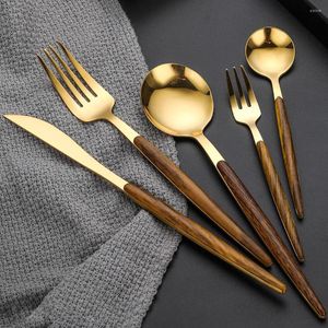 Servis uppsättningar 5st Gold Silver Silver rostfritt stål bestick set Portugal Western Flatware Tablewoy With Wood Handle Metal Spoon Fork Kniv