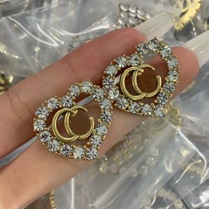 New Fashion Love Ear Stud Earring With Heart shaped Diamond Letter Famous brand Ear hoop Earrings Jewelry Lady gift with box CGUE6 --33