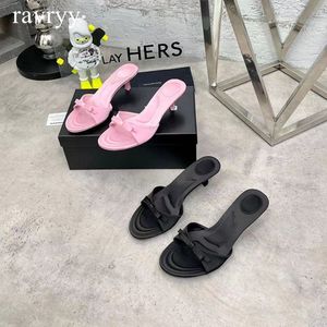 Hausschuhe Rosa Seide Schuhe mit hohen Absätzen Atmungsaktive Buchstaben Stiletto Damenschuhe Summern Sexy Bowknot Oberbekleidung Hausschuhe 230726