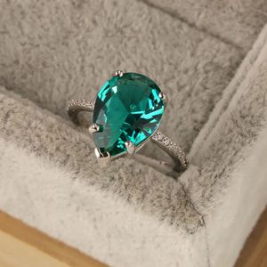 2023 Mode New S925 Sterling Silver Emerald Ring med minimalistisk design i Europa och Amerika, Hot Selling Women's Ring