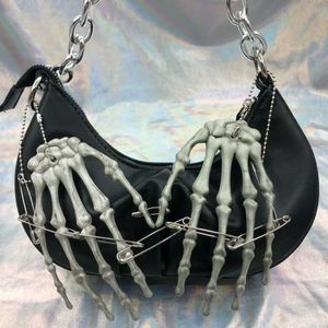 Bolsa de ombro gótica Xiuya Harajuku Y2K Sweet Cool Girls Skull Dumpling Crossbody Messenger Bag Women Chain Hand Bone Handbags