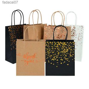 6pcs Siyah Bronzing Dot Kraft Hediye Çantası Düğün Doğum Hediyesi Ambalaj Taşınabilir Alışveriş Tote Çanta Bebek Duş Malzemeleri 15x21x8cm L230620