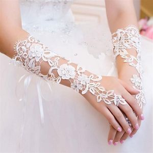 Nova chegada 2019 primavera acessórios de noiva branco sem dedos luvas de noiva de renda baratas luvas de casamento inteiras 236s
