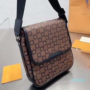 Bolsa Designer Bolsa Feminina Bolsas Tote Bolsa Homem Bolsa Transversal Bolsa de Ombro de Marca Luxos Bolsas Mensageiro Mensageiro Clássico Carteira Flor 20cm Aba Marrom Checker Duffle Bag