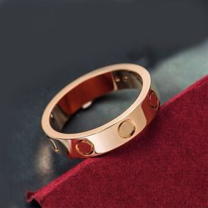 Anelli in oro placcato per uomo designer bagues delicato anello d'amore in metallo con diamanti creativo classico san valentino gioielli anello di fidanzamento ghiacciato C23