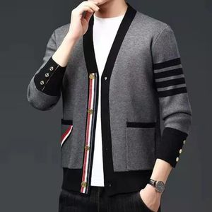 New Sweaters Men Cardigan Fashion Slim Fit England Style Long Sleeves Knitwear Mens Business Casual V Neck Knitted Cardigan Men