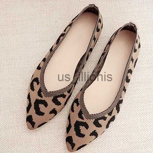Sapatos sociais 2023 Sapatilha de balé de malha de leopardo Mocassim respirável dedo pontudo mocassim feminino casual sola de borracha macia sapatos de barco mocassins J230727