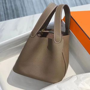 Trend Handbag Bucket Leather Borsa da donna in pelle di vacchetta semplice Borsa a secchiello di grande volume Borsa di marca Borsa da shopping portatile dal design di lusso