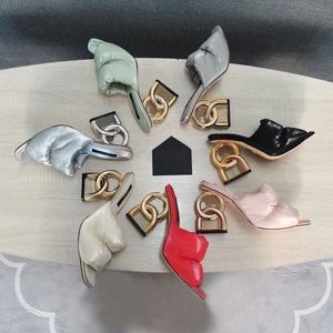 Bota de couro genuíno de alta qualidade chinelos femininos moda para baixo material de couro envernizado padrão lagarto salto alto 9 cm passarela festa casamento carta sapato caixa correspondente