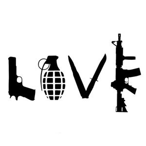 12 7 7 5CM LOVE Com Guns Grenade Hand Gun and Knife Decalque Vinil Car Sticker Black Silver CA-1294316P