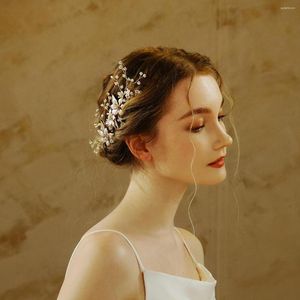 Nakrycia głowy Złoty metalowy kwiat z kryształami liści kryształowy ręcznie robiony ślubny klip do włosów na wesele