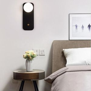 Duvar lambası İskandinav cam top LED ışık kapalı dekorasyon yatak odası lambaları G9 AC110-220V Modern Ev Koridor Koridoru Aydınlatma