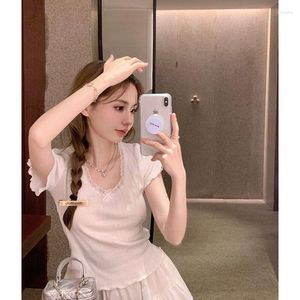 Koszulki damskie iyundo koreańskie eleganckie letnie topy słodkie koronkowe łuk krótki rękawo-t-shirt baletowy styl cienki bawełny krótkie ubrania żeńskie