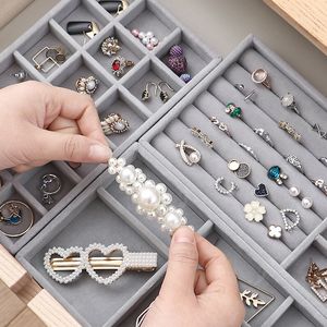 Jewelry Stand Fashion Portable Velvet Jewelry Ring Jewelry Display Organizer Box Tray Holder Earring Jewelry Storage Case Showcase 230728