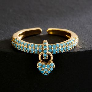Alianças de casamento COMPRAR Fashion Colorful Zircônia cúbica Pave Setting Jóias 2023 Trendy Gold Color Heart Charm Ring dedo para mulheres 230727