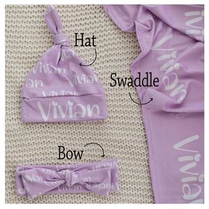 담요 Swaddling Lvyziho 개인 이름 Jersey Swaddle Set Baby Hat Bow 선택 색상 및 글꼴 230727