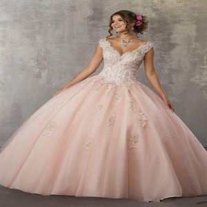 2020 Pink V Neck QuinceArA klänningar Bollklänning Vestidos de Quinceanera Keyhole Back Sweet 16 klänningar Golvlängd Prom Gowns2291