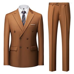 Męskie garnitury 2023 Przystojne (spodnie w garniturze) Brytyjska sukienka dwurzędowa garnitur mody mody Casual Solid Kolor Zestaw dwuczęściowy