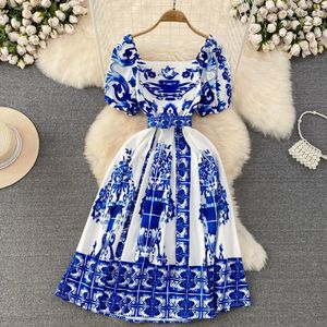 Summer retro palace style bubble sleeved square neck waist length A-line celadon positioning print dress