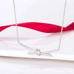 Designer's Brand New Knot Cross Necklace Gold plating Series with Diamond Light Luxury Simple Collar Chain 1BIJ