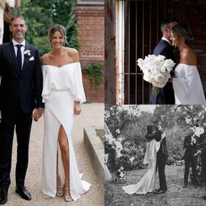 Białe proste szyfonowe sukienki ślubne Seksowne 2020 na ramię długie rękaw Boho plażowy ogród ślubny suknie ślubne z przodu rozdzielenie 297m
