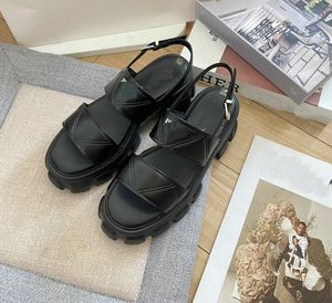 Kvinnliga damer sandaler quiltade sommardesigner sandalskor plattform lägenheter låg kil kil spänne sandal slip på ankel strap strand skos flip flop p0