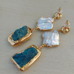 Stud KKGEM 26x28mm natural Freshwater Cultured White Keshi Pearl 20x32mm Blue Apatite Rough Dangle Earrings 230727