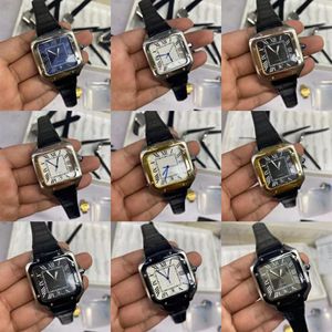 Najlepsza jakość mężczyzn Watch Classic Square Design Stal nierdzewne zegarki Męs