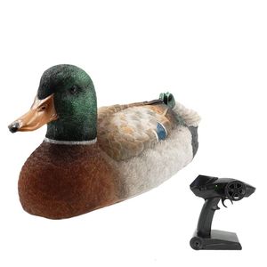 Elektriska RC -båtar v201 RC Boat Duck 2.4 GHz Hunting Motion Remote Control Waterproof för simning Pool Pond Garden Decor 230727