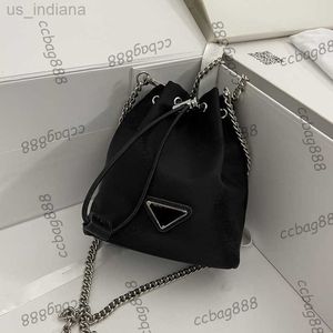 Astucci per cosmetici Borse da donna Designer Mini Drstring Bucket Borse in nylon nero con badge triangolare Timeless P Catena in metallo argento Crossbody Z230731