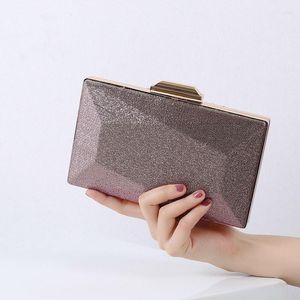 Borse da sera 2023 Bling Clutch Portafogli per banchetti nuziali con catena Spalla per feste per ragazze Cena Drop LXG65