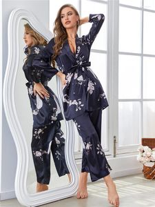 Kvinnors sömnkläder långärmad pyjamas uppsättning 3 st.