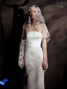 Bridal Veils V113 Aplikacje Vintage jedna warstwowa koronkowa prosta tiulowe tiulowe akcesoria ślubne