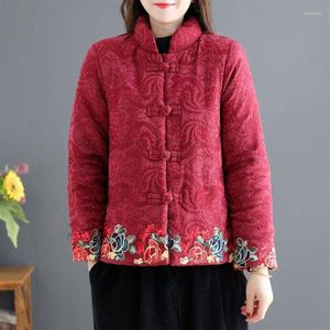 エスニック服冬のナショナルスタイルの刺繍厚ショートコート女性中国のヴィンテージルーズパッド入りジャケット女性の伝統TAN245T