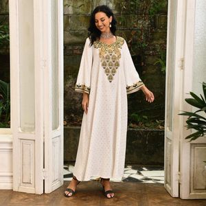 Abbigliamento etnico Abiti mediorientali Abaya Dubai Abiti da sera con scollo a V Turchia Abiti femminili arabi Islam Kaftan Ramadan Donne musulmane Bianco