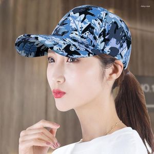 Bollkåpor Sommarskvinnor Baseball Cap Simple Fashion Spring och Autumn Sun Shade Hat Outdoor Sports Flowers Graffiti