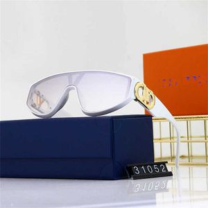56% Rabatt auf Großhandel der Sonnenbrille Neue Mode Ein Stück beliebt in der Internet -Frauen -Sonnenbrille Übersee Brille