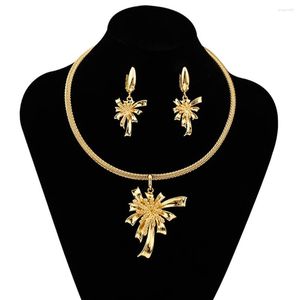 Necklace Earrings Set African Flower Shape Pendant Wide Charming Wedding Daily Matching Anniversary Party Gift