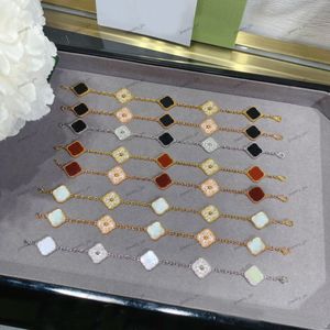Clover Bracelets Diamond Four Leaf Bangle Designer 18K Gold palted 5 Flowers Women Jewelry Wholesale Wedding Gifts