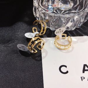 Lyxig engagemang kärlek presentringar designer 18k guld rostfritt stål ring sommar ny charm märke smycken design lyx smycken för kvinnor