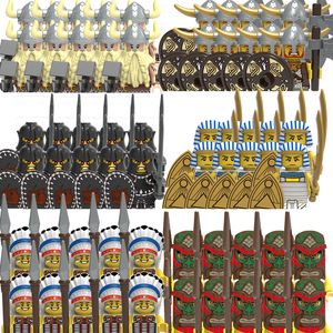 Blöcke 10 Stück mittelalterliche Militärbausteine Age Warfare Sodiers Figuren Rüstung Helm Waffen Ägyptischer Wikinger Krieger Ziegel Spielzeug 230729