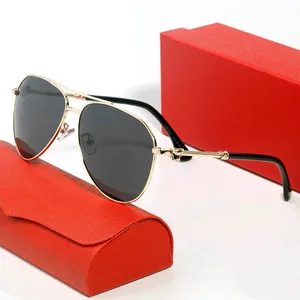 Tasarımcı Güneş Gözlüğü Kadın Moda Çençleri Karter Gözlük Süper Görüş Cömert Lens Çok Sunnies Retro Leisure Metal Anti-Radiation Classic Vintage Sonnenbrille