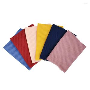 Foulards station internationale transfrontalière couleur unie rayé frange mode femmes longue écharpe châle foulard en gros