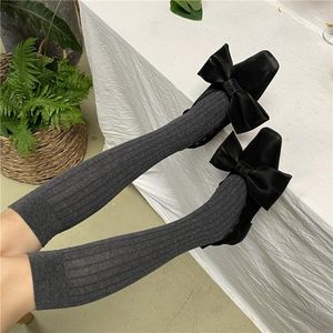 Women Socks Korean Fashion Stockings Cotton Knitting Solid Color Knee College Style School Girls Black White Long Stocking