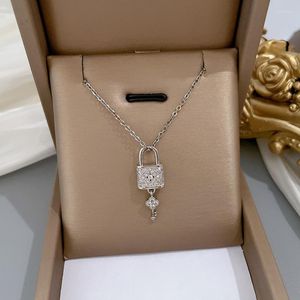 Pendant Necklaces WANGAIYAO Fashion Simple Little Lock Necklace Female Instagram Temperament Everything Match Zircon Key Clavicle Chain