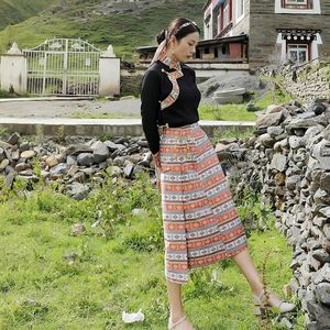 Verbesserte tibetische Kleidung für Damen, Stehkragen, Bluse und Rock, Tibet-Trendanzug, Chinoiserie-Stil, Langarm, Frühling und Herbst