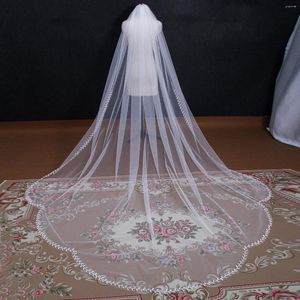 Bridal Veils Nzuk Real POS LEAF LACE Wedding Veil Biała kości słoniowej z grzebieniami hiszpańsko -kościoła akcesoria panny młodej