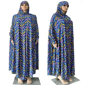 Ethnische Kleidung Ramadan Muslimische Frauen Gebetskleidungsstück Blumendrucke Kapuzenkleid Islamkleid Plus Size Lange Saudi-Afrika-Robe313h